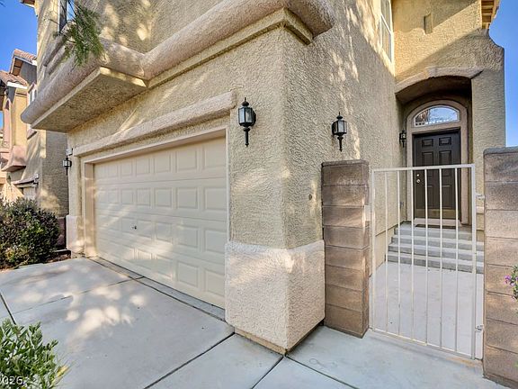 4th image of 9417 Santana Siesta Ave
