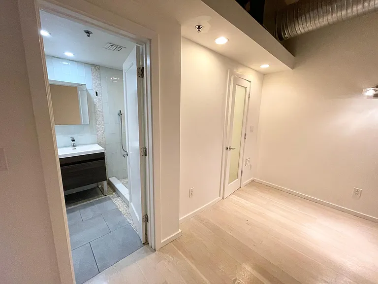 728 Market St #502 — Photo 23