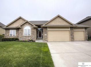 2320 N 175th St, Omaha, NE 68116