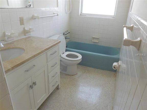 5th image of 210 Brightwater Dr APT 5