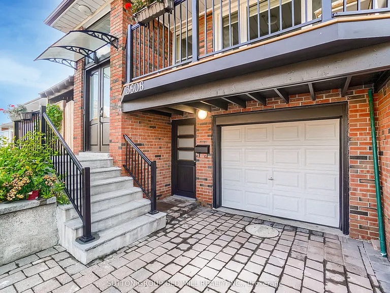 3606 Twinmaple Dr — Photo 3