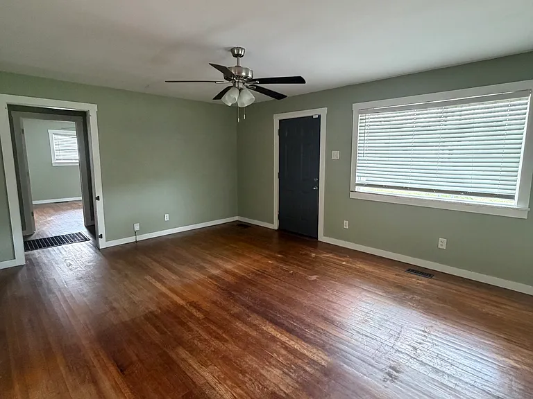 104 Cottonwood Ave — Photo 14