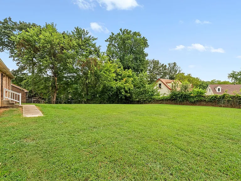 619 Ranch Hill Dr — Photo 29