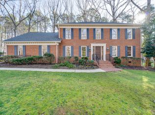 1007 Queensferry Rd, Cary, NC 27511