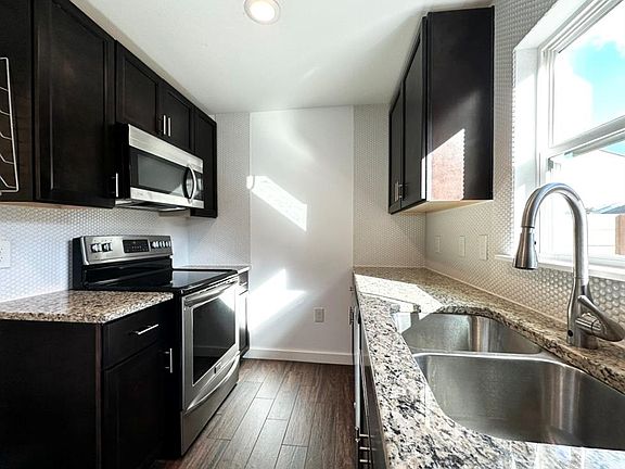 Furniture Quality Cabinets