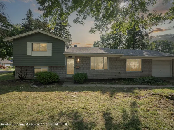 2320 Vassar Dr, Lansing, MI 48912