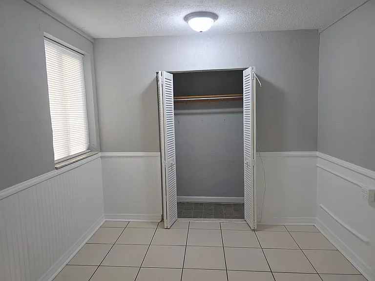 1111 Ocean Shore Blvd #B — Photo 7