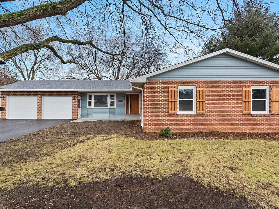 1st image of 704 Hillside Dr