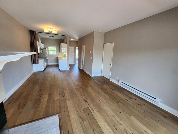 4th image of 240 Shoreline Ct