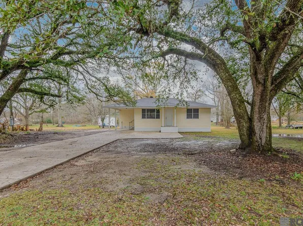 42146 Churchpoint Rd, Gonzales, LA 70737