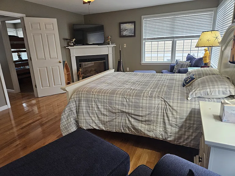 8 Granite St — Photo 10