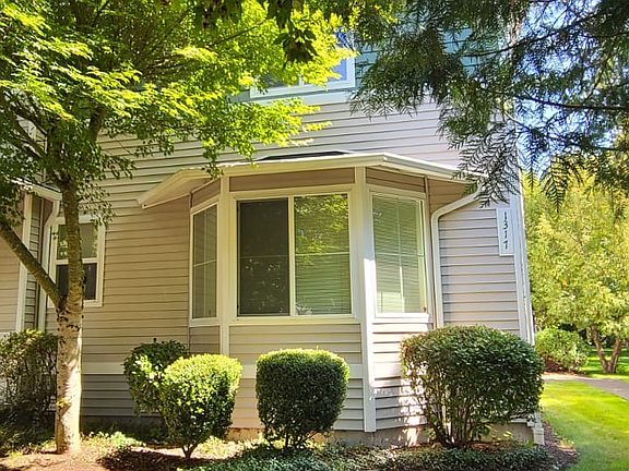 Bay window