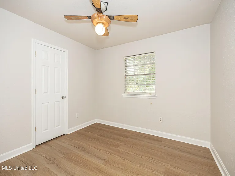2840 Gardendale Ave — Photo 28