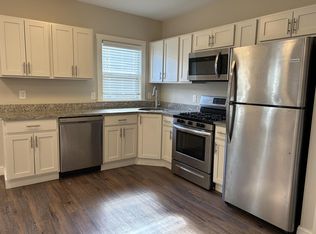 77 Merrifield St APT 3F, Worcester, MA 01605