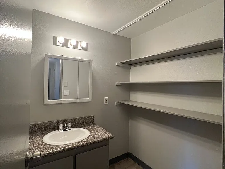 621 NE 162nd Ave #1-22 — Photo 11