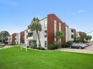 1161 Lake Ave APT 301, Metairie, LA 70005