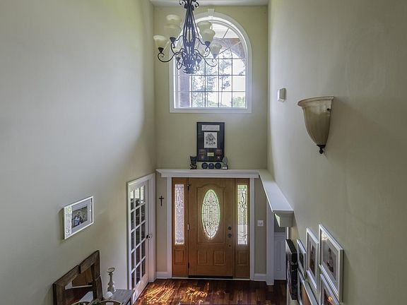5th image of 130 Glenmoor Dr