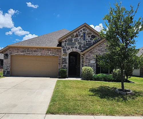 708 Newberry Ln Photo 1