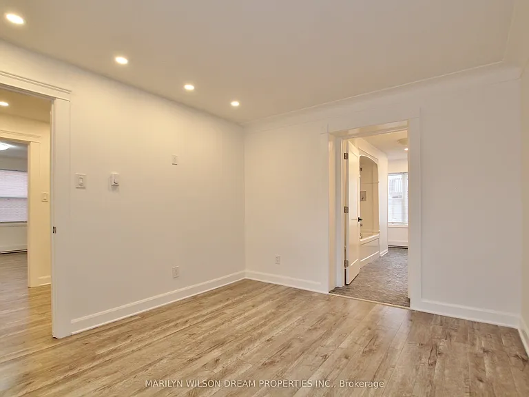 35 Donald St #3 — Photo 16