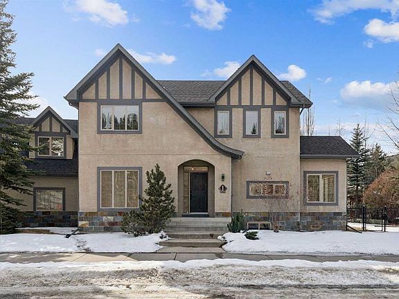 3rd image of 1 Discovery Ridge Line SW