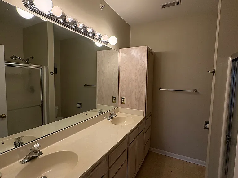 300 Pebble Dr #318 — Photo 15