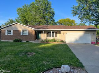 6 Schwartz Dr, Ottumwa, IA 52501