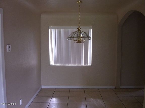 3rd image of 318 N Henkel