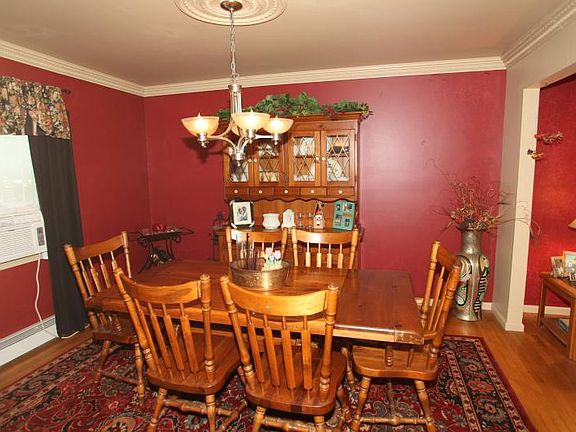 Formal dining room