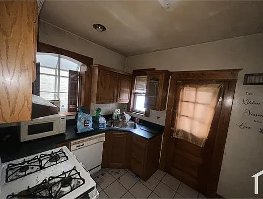 2930 Arunah Ave #1 — Photo 8
