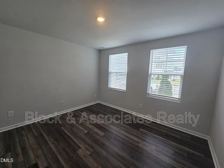 451 Carolina Springs Blvd — Photo 8