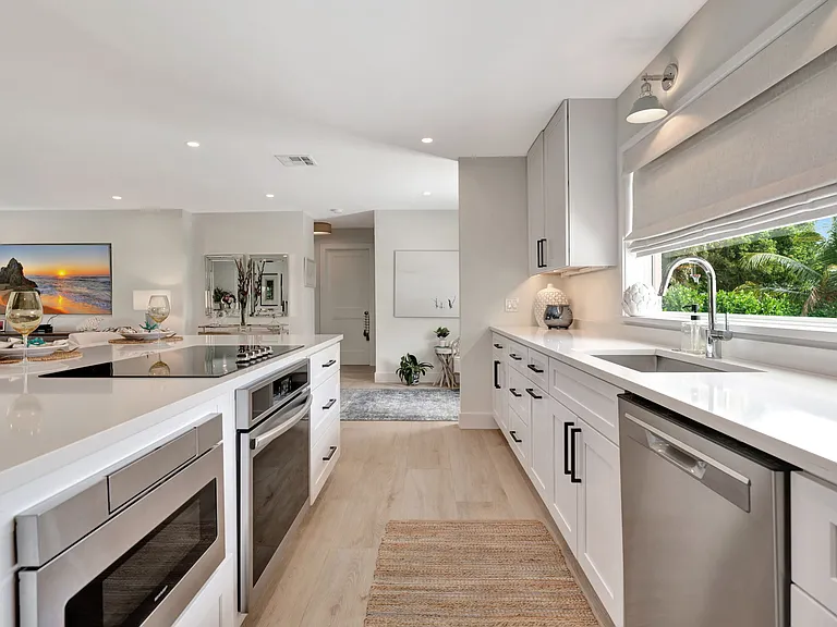 359 Beacon St — Photo 13