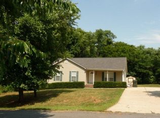 206 N Franklin St, Madison, NC 27025