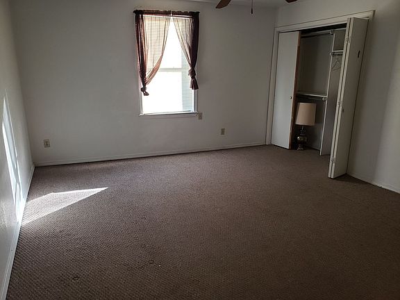 4th image of 212 E Highland St APT 4