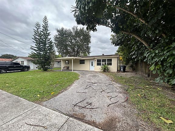 3rd image of 5880 NW 41st Terrace