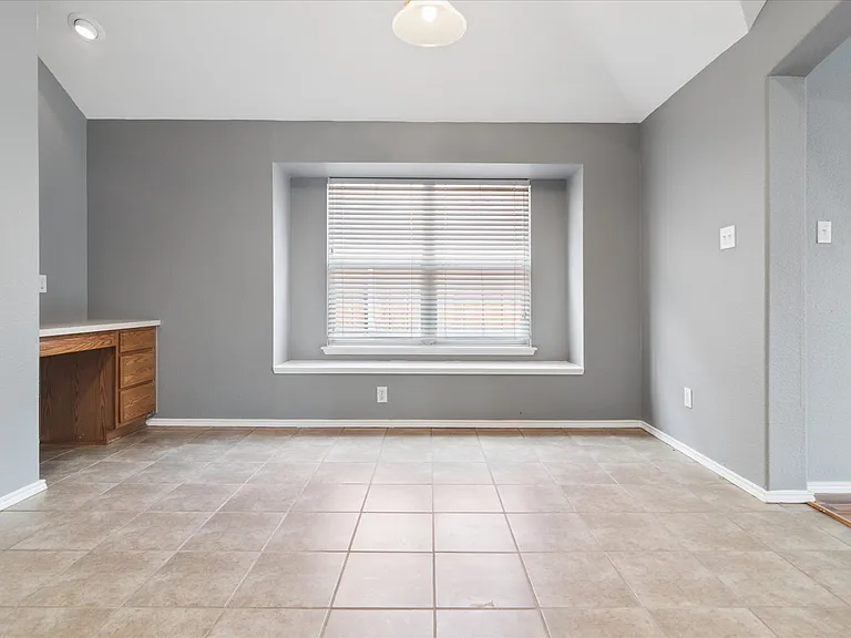 2657 Red Spruce Dr — Photo 6