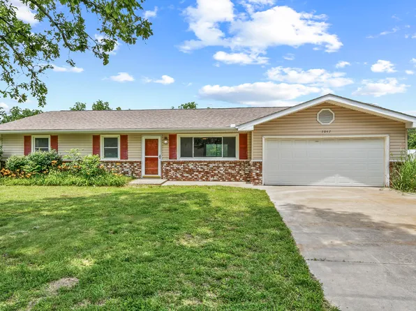 7047 W Lone Oak Street, Springfield, MO 65803