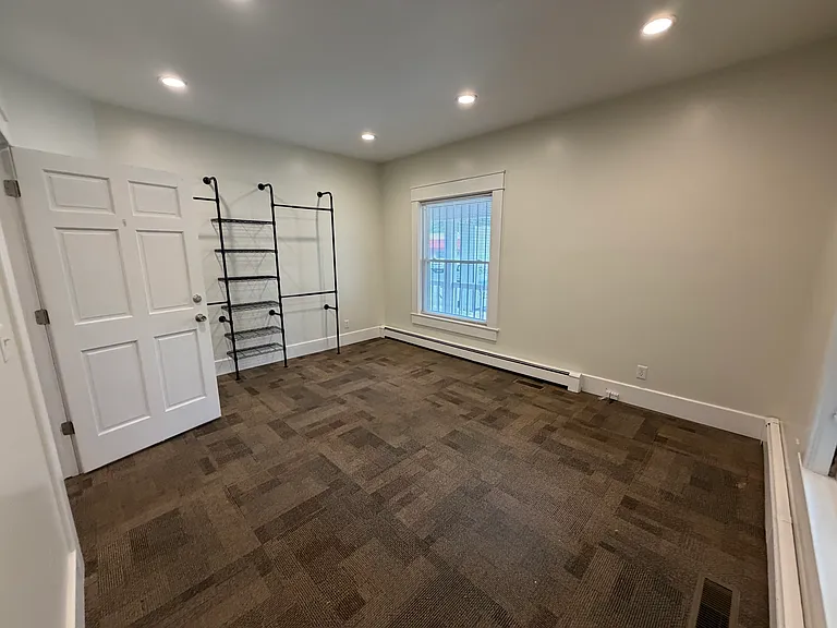 63 E Hill St #65 — Photo 10