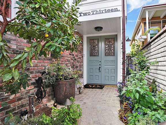4th image of 213 Marguerite Ave