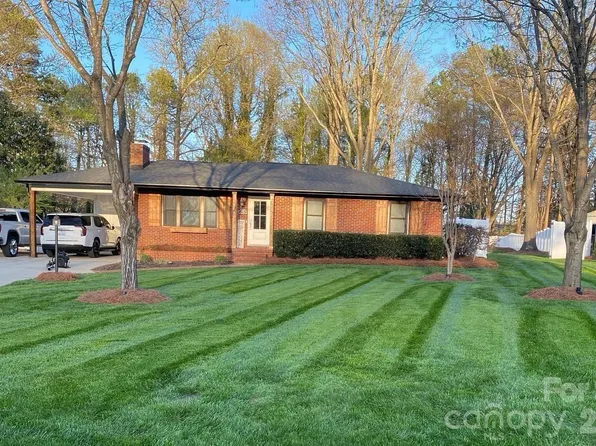 254 Lucky Dr NW, Concord, NC 28027