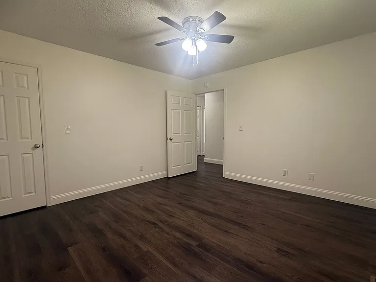 1541 Southside Rd — Photo 17