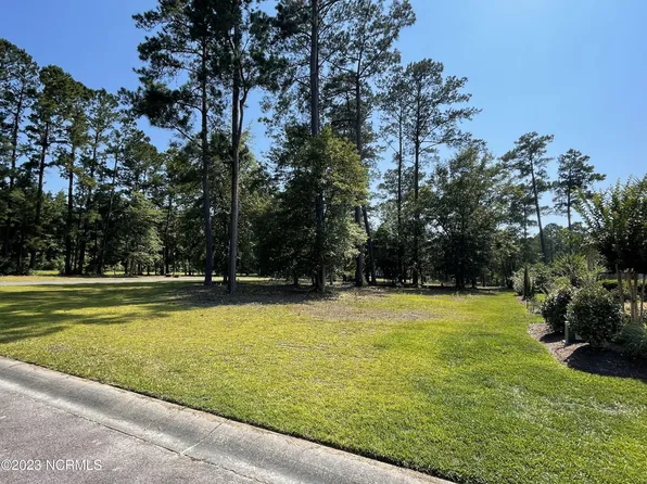 586 Lindgrove Place SW, Ocean Isle Beach, NC 28469