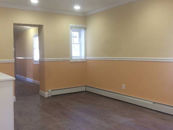 2nd image of 837 E 229th St #2