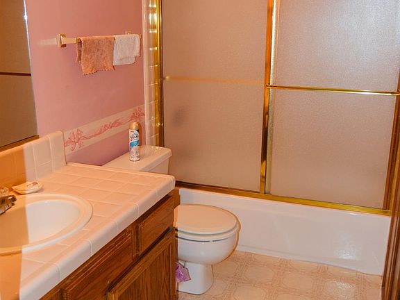 2nd image of 40748 Foxboro Ct
