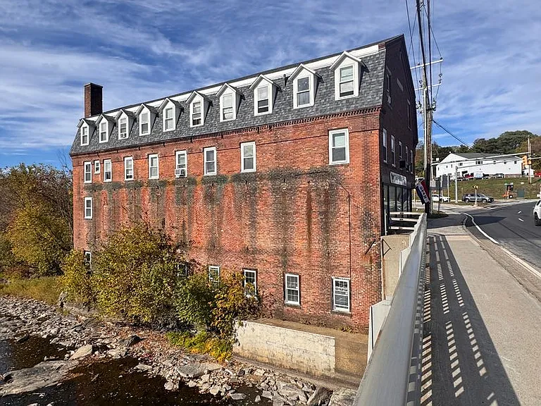 57 Broad St — Photo 6