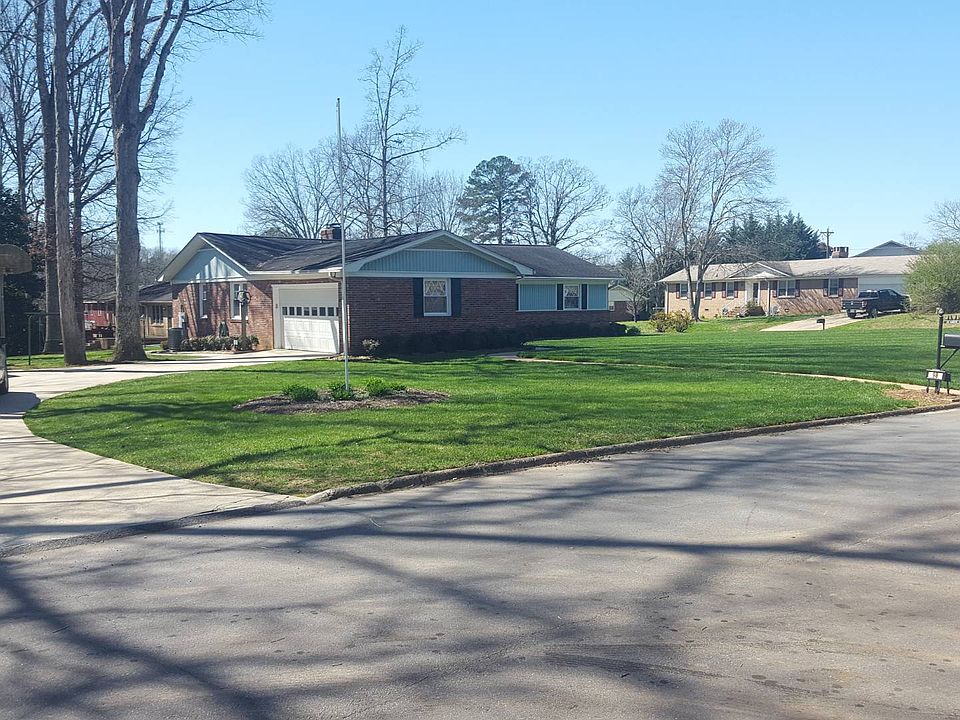 2nd image of 98 Salado Ln