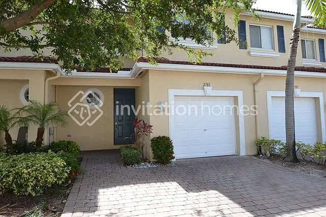 2781 S Evergreen Cir Boynton Beach, FL 33426 — Photo 1