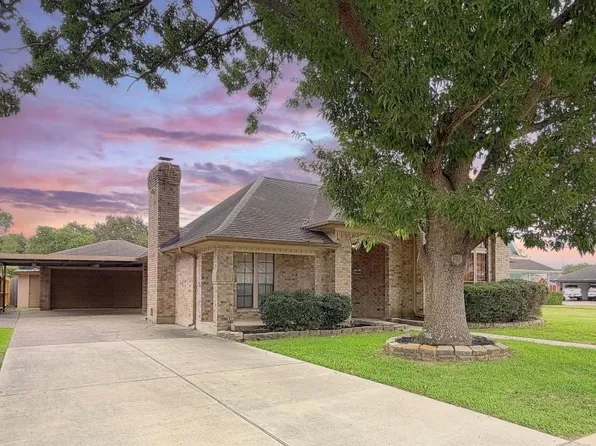 4607 Oakmont Cir, Pasadena, TX 77505