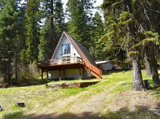2433 Maverick Rd, Donnelly, ID 83615