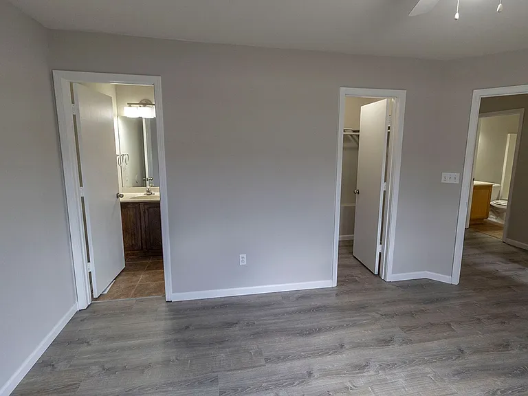 5305-5307 Currituck Ln — Photo 44