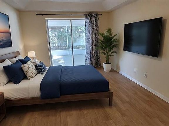 4th image of 1710 Tropicana Way
